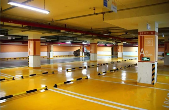 停車場地坪漆施工后出現(xiàn)色差的因素？